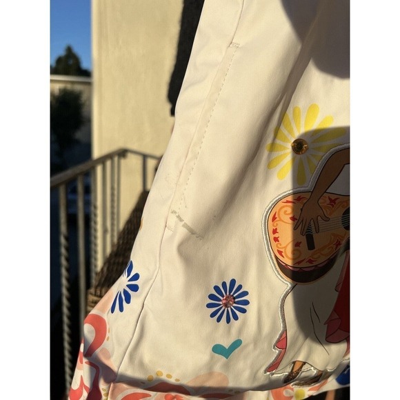 Disney Store Eleanor Of Alavon Girls Rain Coat Jacket Size 7/8 - Picture 8 of 8